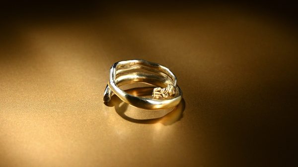 Ring 18 kt geel goud Va Bella