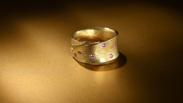 Bamboe ring robijnen, 18 kt goud, rose goud, palladium, design, sieraden, one of a kind, luxory
